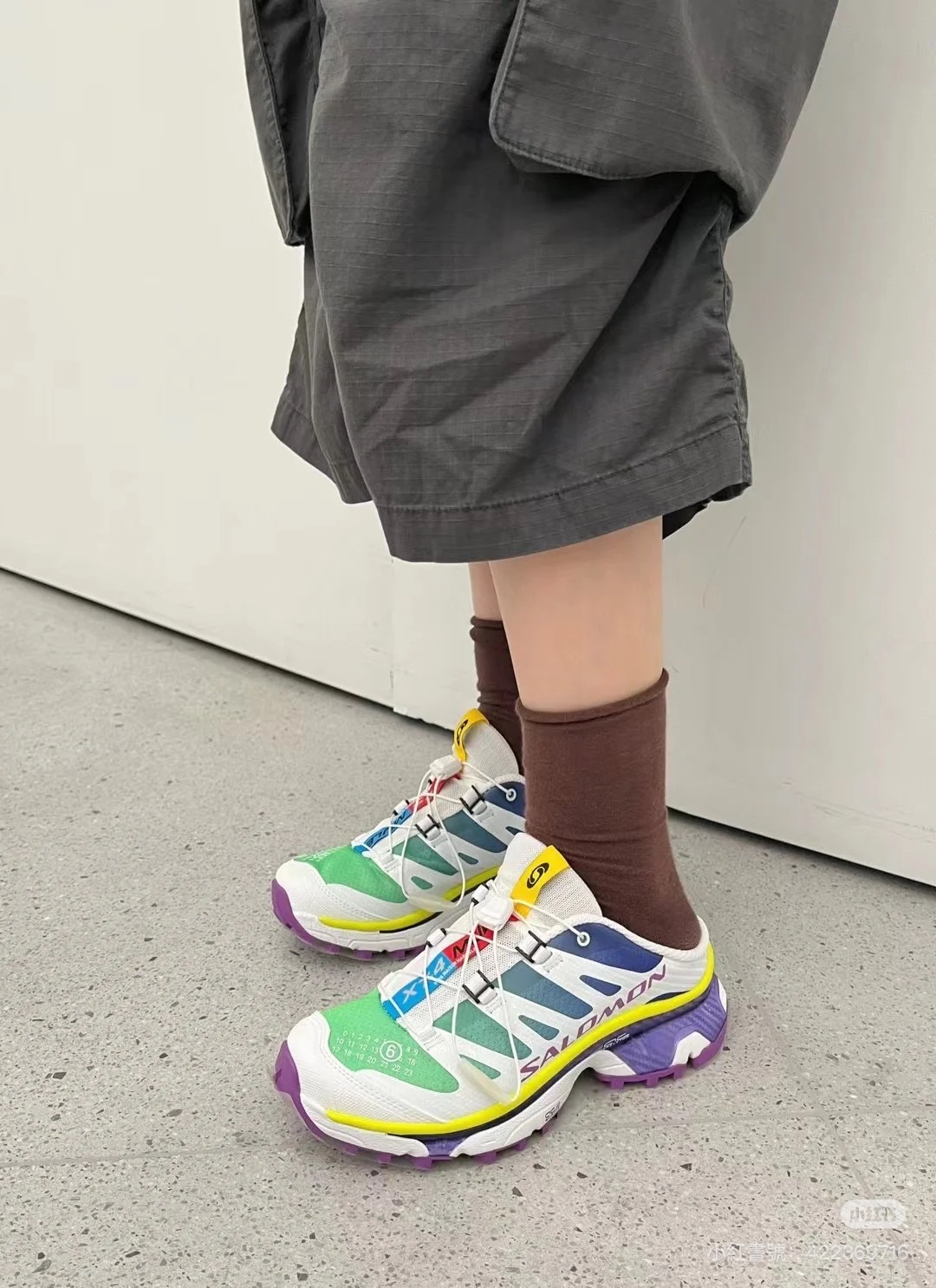 開賣即斷貨？MM6 x Salomon穆勒鞋三色選擇難題