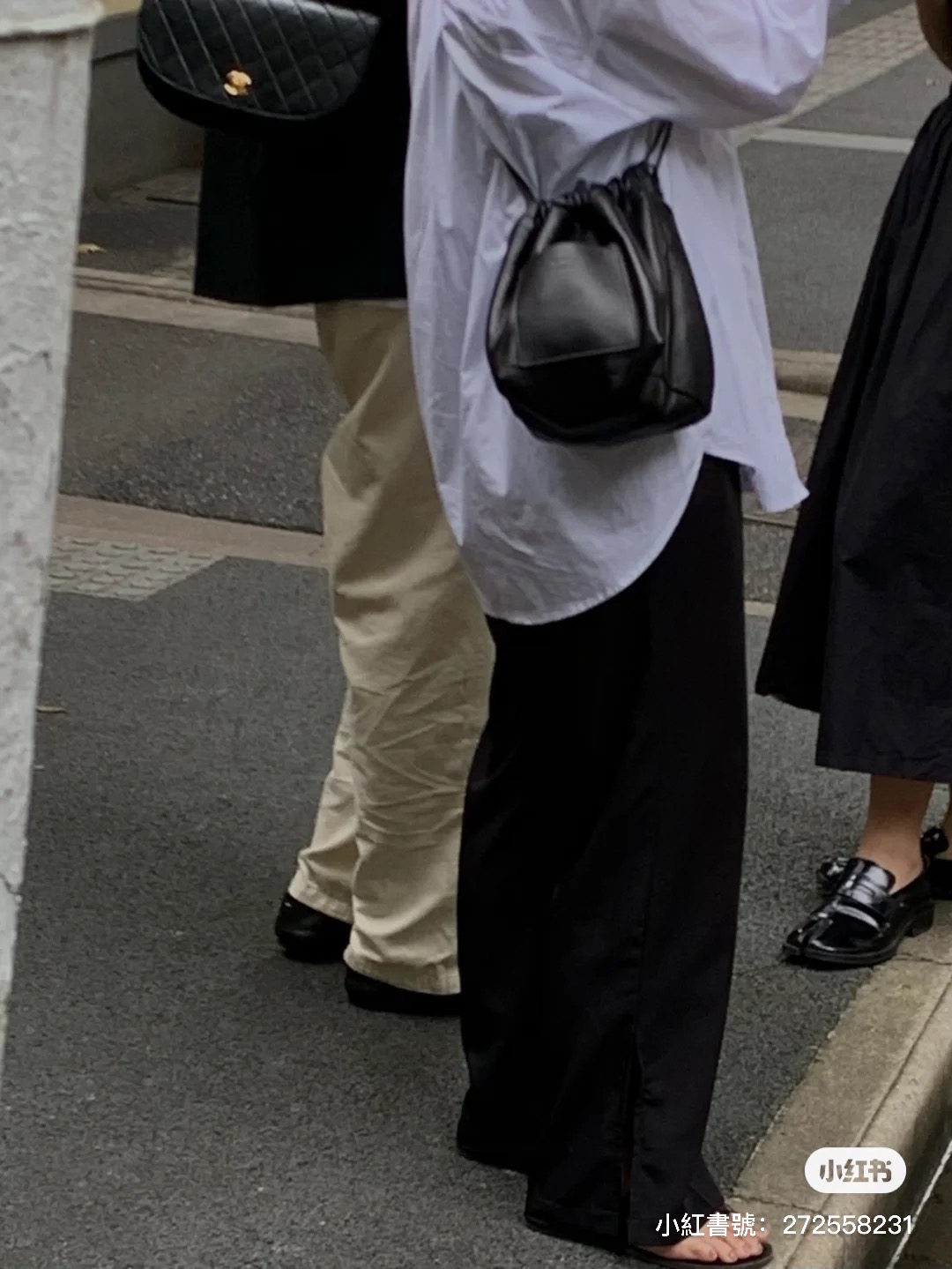 精品錢包短夾長夾 - JIL SANDER 日韓小姐姐瘋搶款來了，「小籠包」也能背上身！